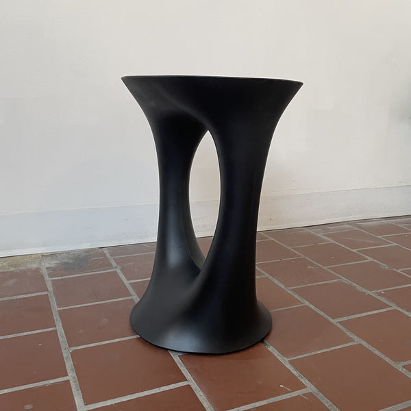 Kreten Side Table - Short / Black - Floor Model
