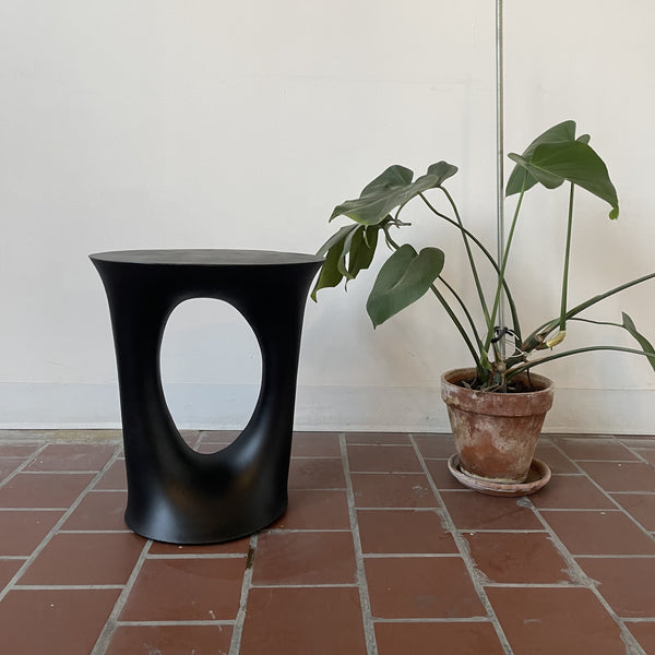 Kreten Side Table - Short / Black - Floor Model
