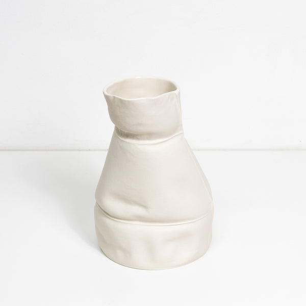 Kawa 16 Luft Tanaka modern porcelain vase