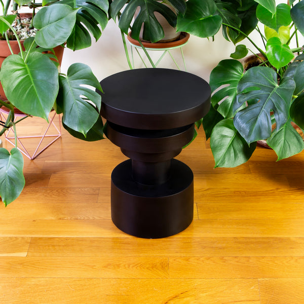 Sass Side Table, Short, Black